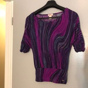 📌SOLD - Beautiful design top